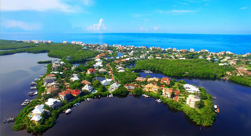 Barefoot beach villas barefoot beach real estate barefoot beach homes Bonita Springs Florida barefoot beach condos barefoot beach homes for sale barefoot beach cottages